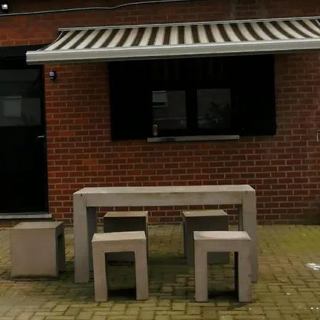 Surrender Three Bedrooms *